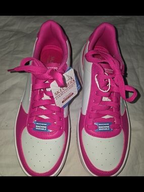 Skechers Women's Pink & White Court‎ Casual Sneakers